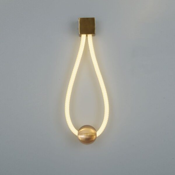 3928B WALL LIGHT